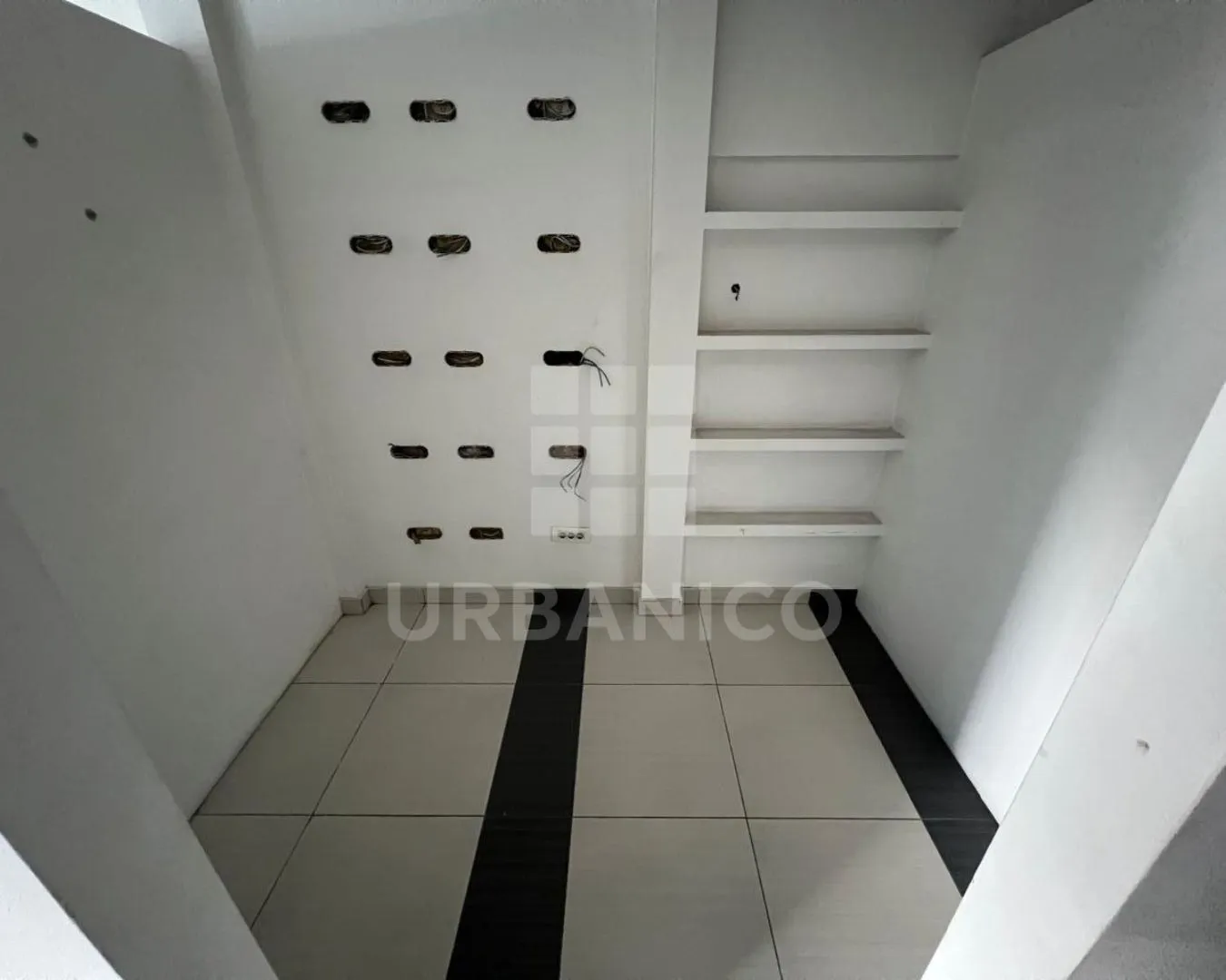 Sale, office space, 91m², Vezirov Most, Podgorica