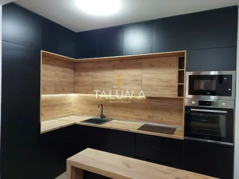 Izdavanje, dvosoban stan, 77m², City Kvart, Podgorica - image 4