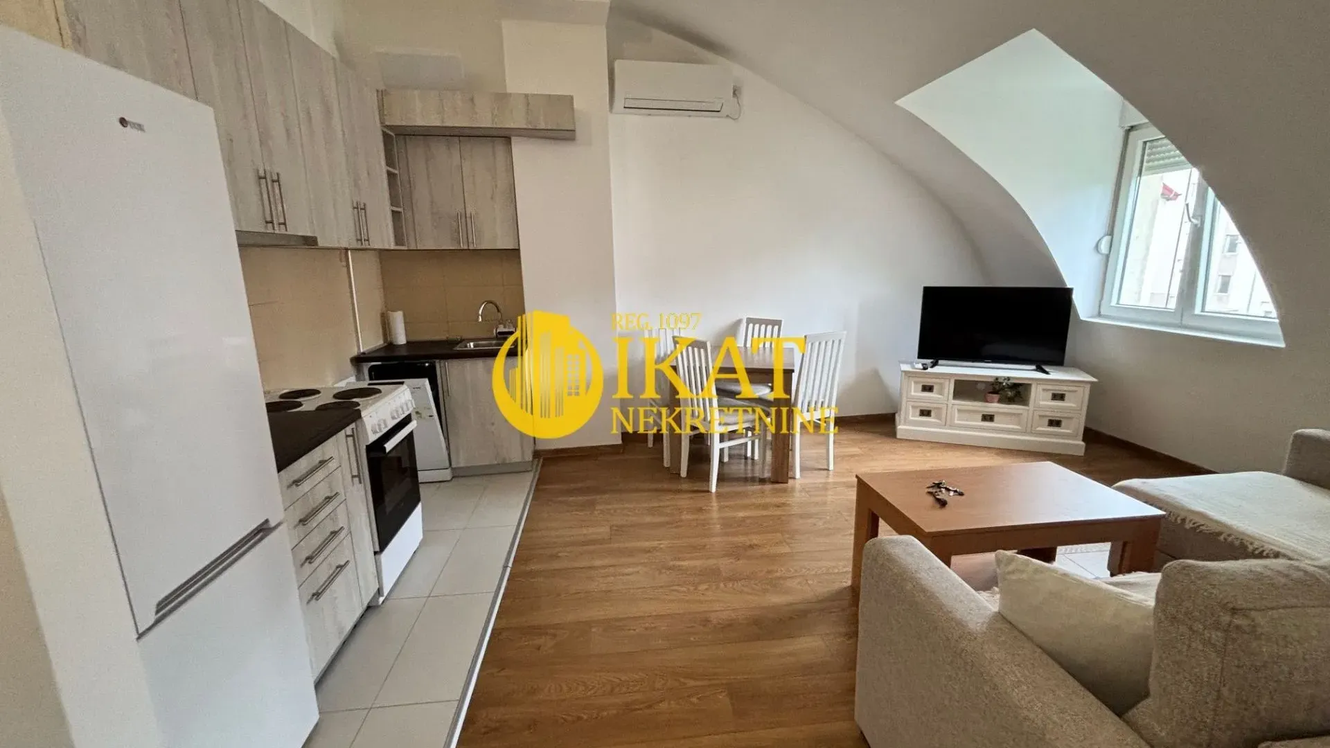 Prodaja, jednosoban stan, 35m², Vojvode Vlahovica, Beograd