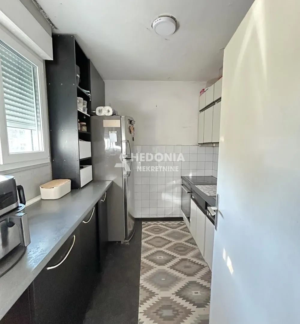 Prodaja, dvosoban stan, 75m², Novi Beograd Blok 63, Novi Beograd Sve Podlokacije
