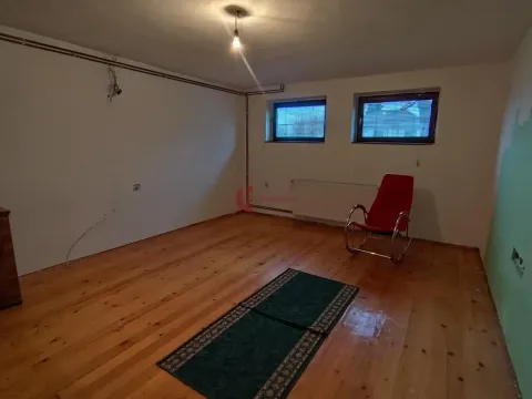 Prodaja, kuća, 211m², Subotica, Srbija - image 11