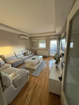 Prodaja, trosoban stan, 79m², Centar, Vrnjačka Banja - image 3