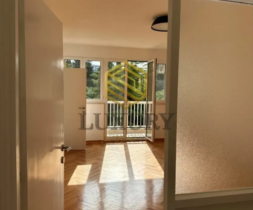 Rent, office space, 76m², Gintaš, Podgorica