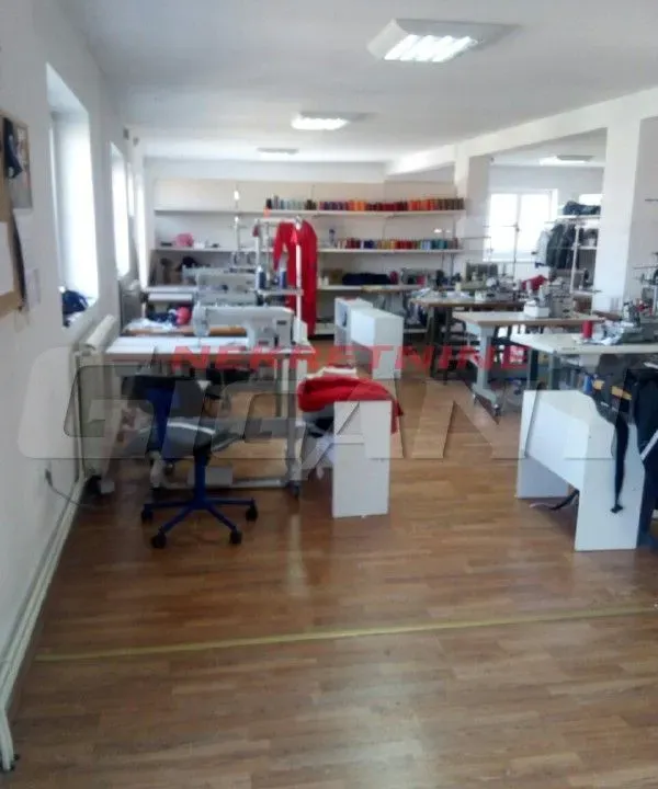 Izdavanje, poslovni prostor, 300m², Mirijevo 1, Mirijevo Sve Podlokacije