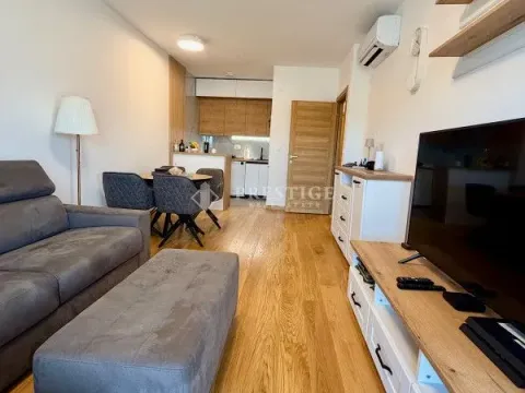 Rent, one bedroom apartment, 46m², City Kvart, Podgorica - image 1