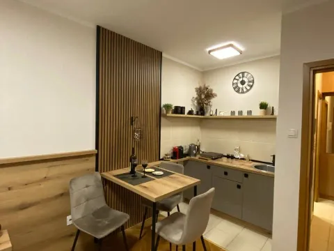 Sale, studio apartment, 21m², Blok 6, Podgorica - image 2