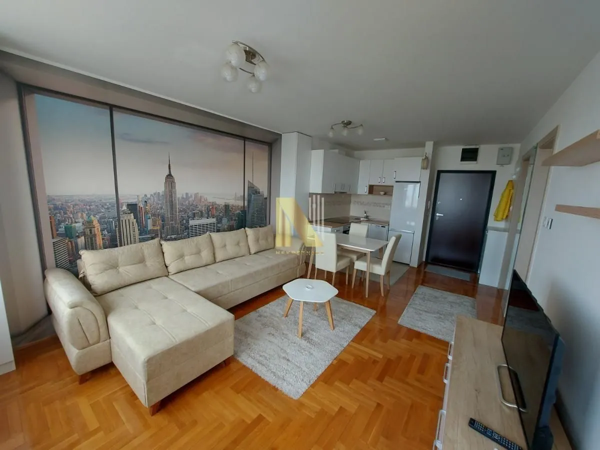 Izdavanje, dvosoban stan, 40m², Grbavica, Novi Sad Sve Podlokacije