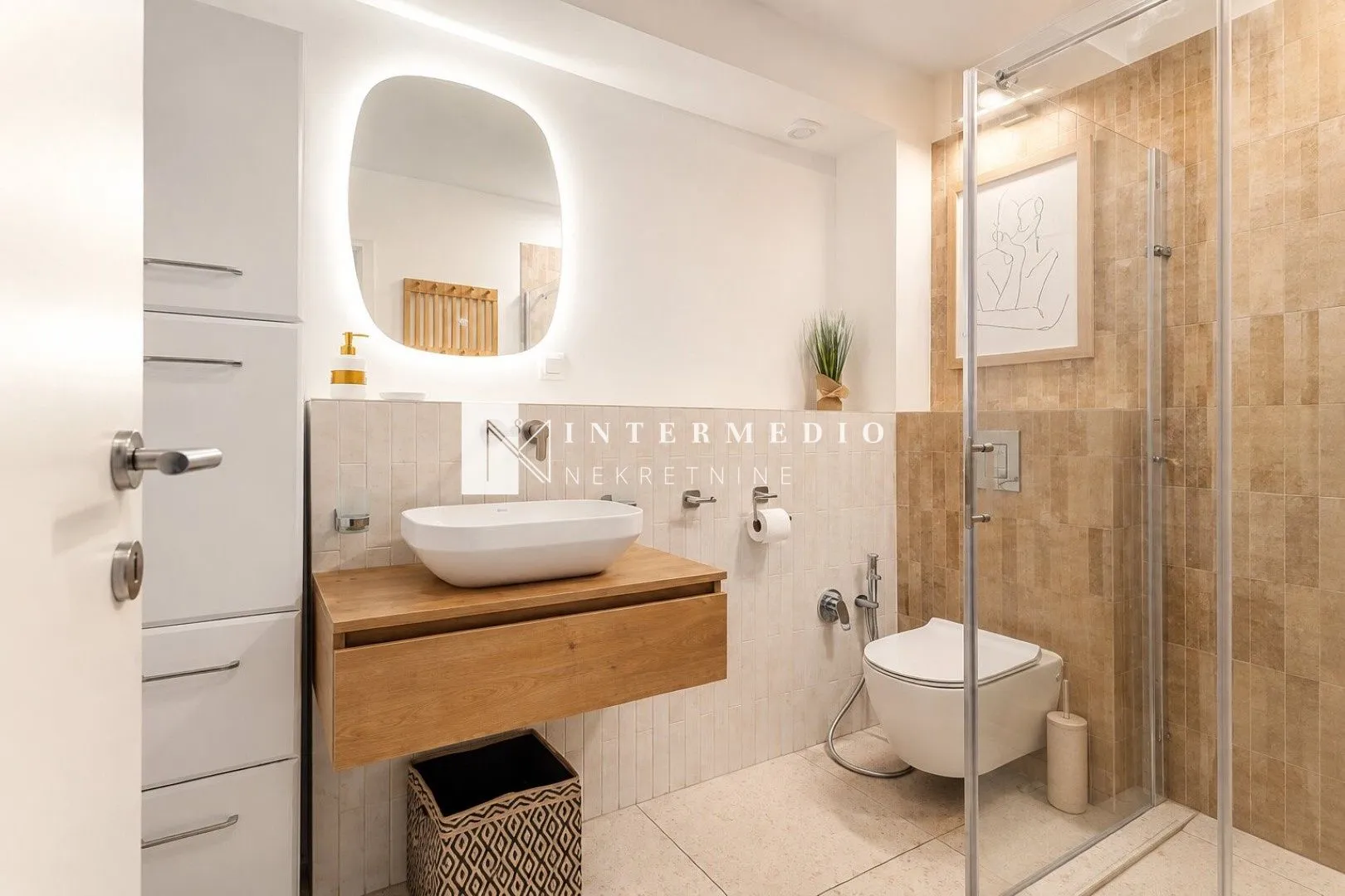Prodaja, dvosoban stan, 80m², Đenovići, Herceg Novi