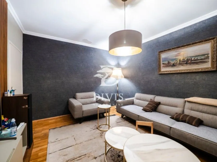 Sale, four bedroom apartment, 89m², Neimar, Vračar Sve Podlokacije