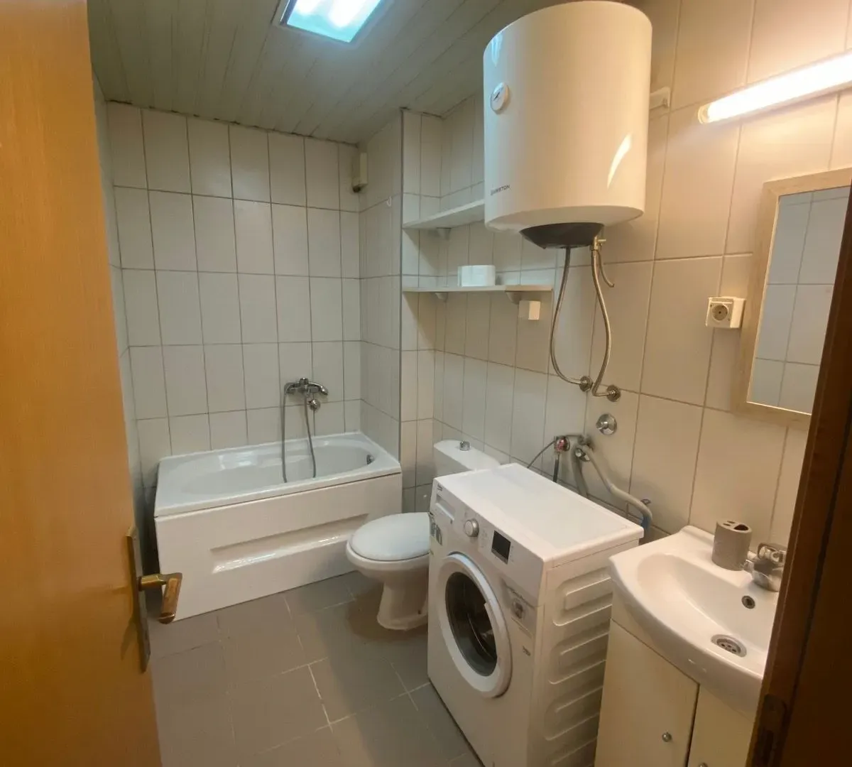 Rent, studio apartment, 28m², Blok 9, Podgorica