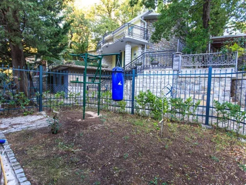 Sale, house, 120m², Perazića do, Budva - image 17