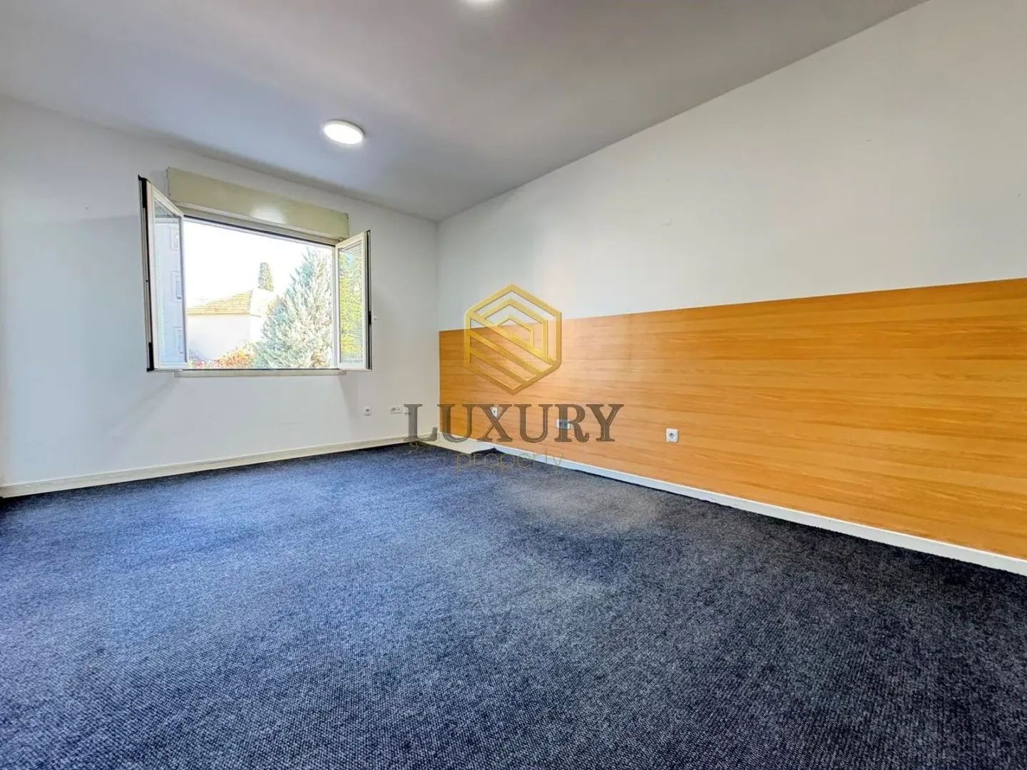 Rent, office space, 42m², Ljubović, Podgorica