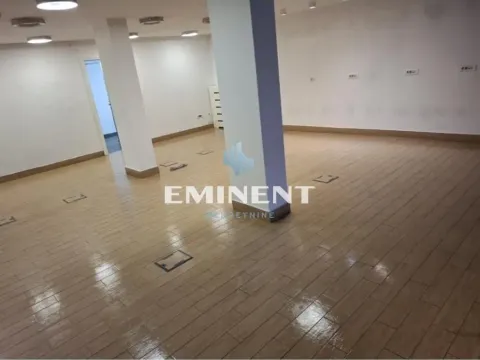 Rent, office space, 130m², Pančevo, Srbija - image 1