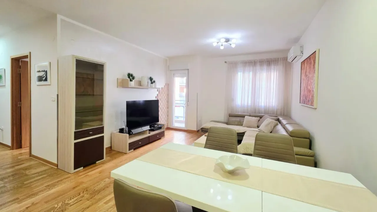 Izdavanje, stan, 64m², City Kvart, Podgorica