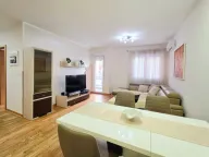 Izdavanje, stan, 64m², City Kvart, Podgorica - image 1