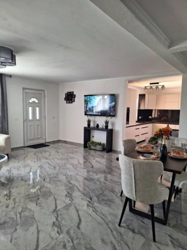 Sale, house, 117m², Bar, Crna Gora