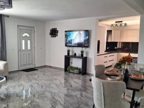 Prodaja, kuća, 117m², Bar, Crna Gora - image 5