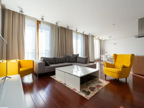 Rent, three bedroom apartment, 204m², Kod Capital Plaze, Podgorica - image 3