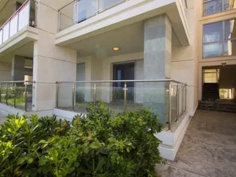 Prodaja, stan, 105m², Kotor, Crna Gora - image 2