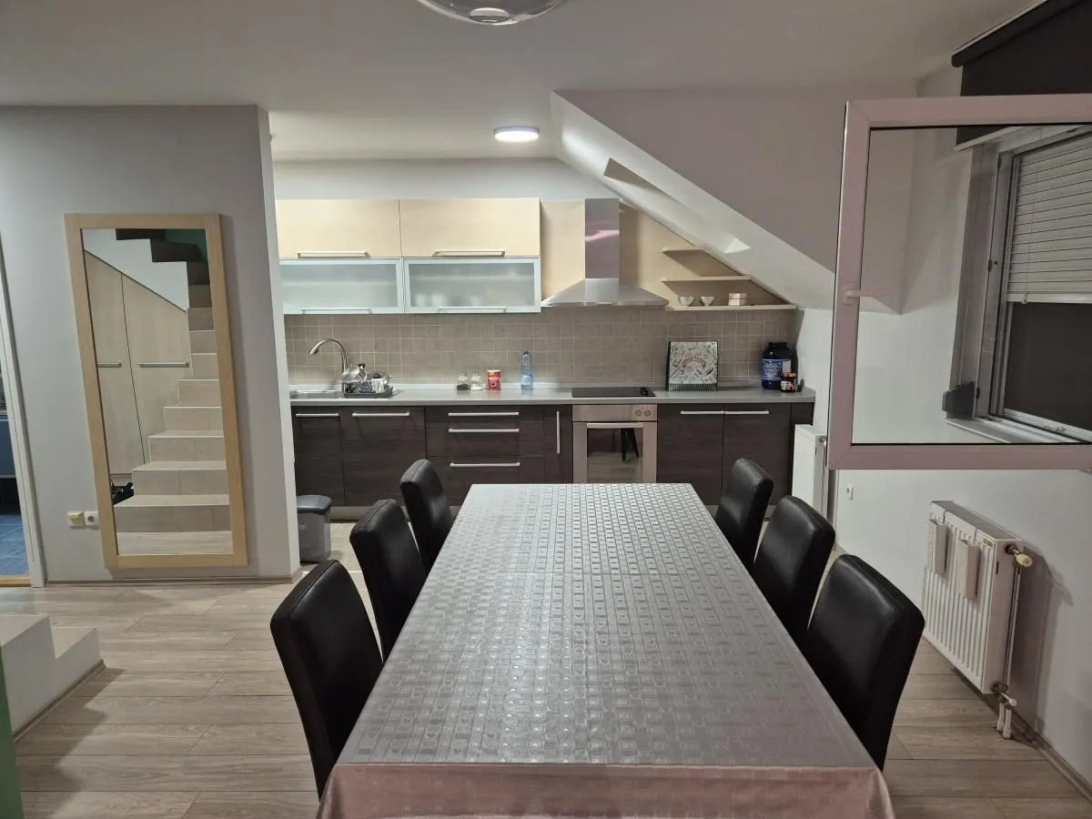 Prodaja, četvorosoban stan, 119m², Nova Detelinara, Novi Sad Sve Podlokacije