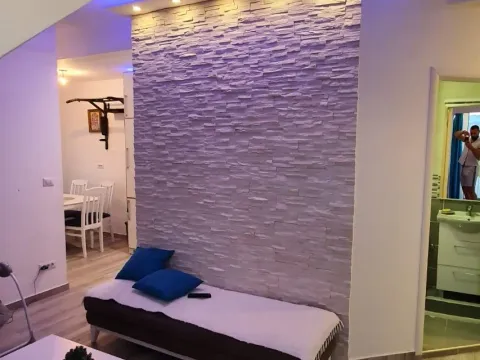 Izdavanje, dvosoban stan, 64m², Zabjelo, Podgorica - image 2