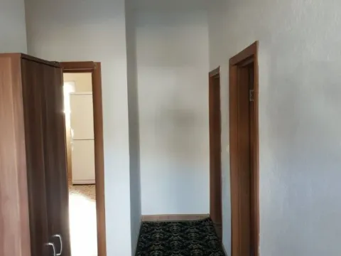 Izdavanje, dvosoban stan, 100m², Stari Aerodrom, Podgorica - image 7