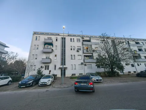 Izdavanje, dvosoban stan, 80m², Podgorica, Crna Gora - image 2