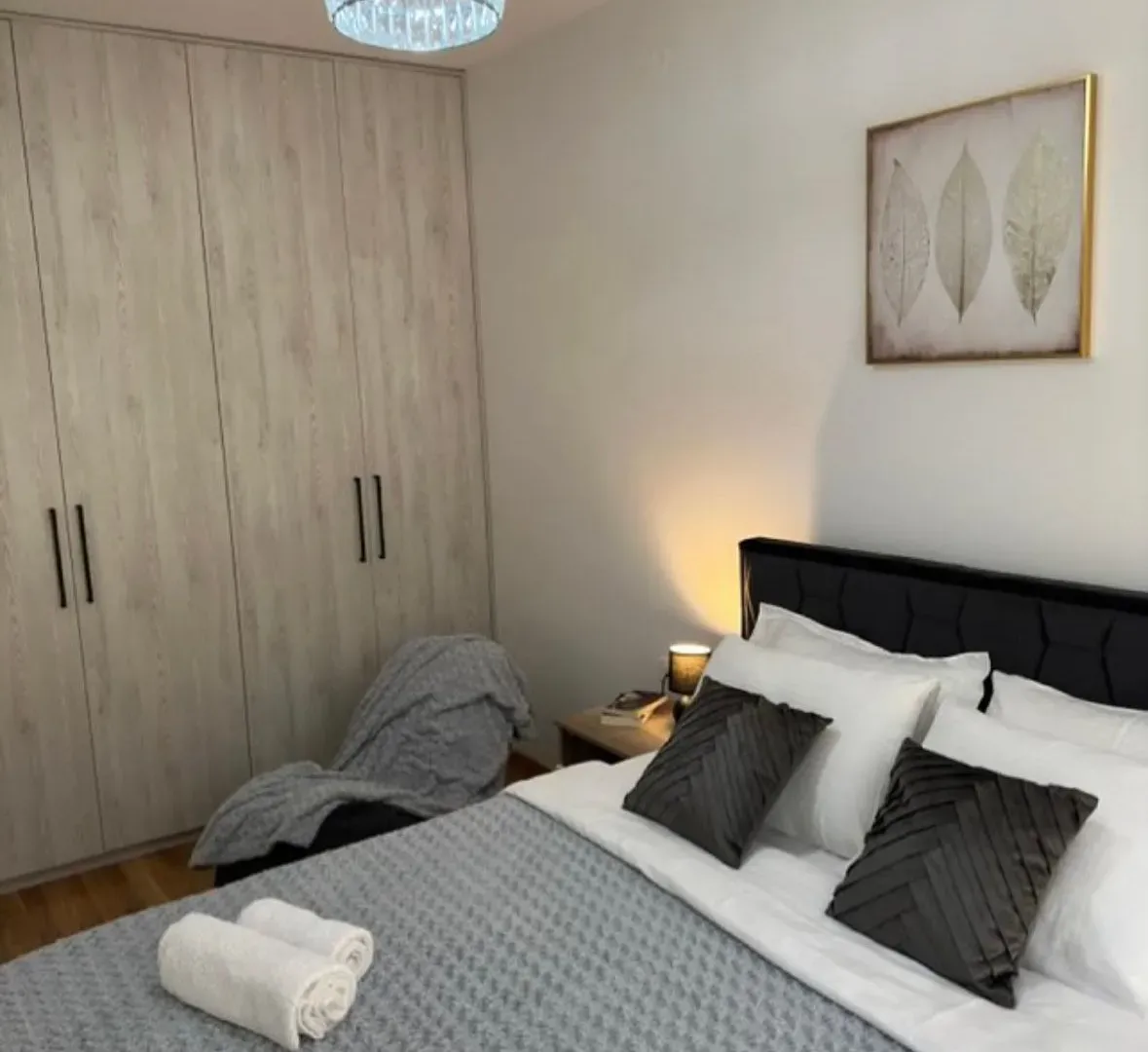 Izdavanje, dvosoban stan, 71m², Mažina, Tivat