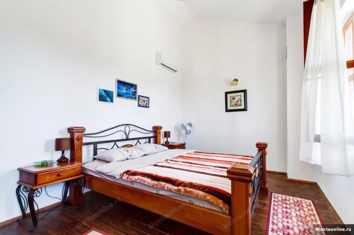 Sale, house, 220m², Zagora, Kotor