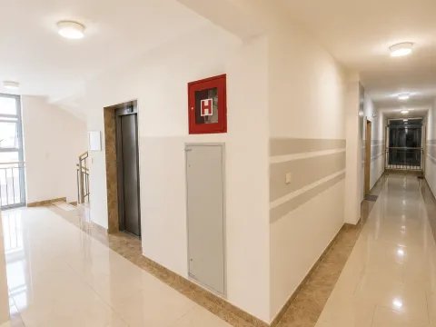 Izdavanje, dvosoban stan, 72m², City Kvart, Podgorica - image 12