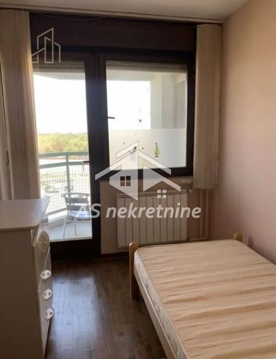 Rent, apartment, 65m², Čukarica, Beograd