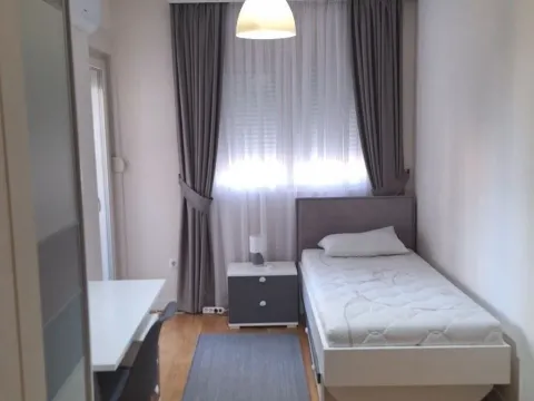 Izdavanje, trosoban stan, 94m², Central Point, Podgorica - image 15