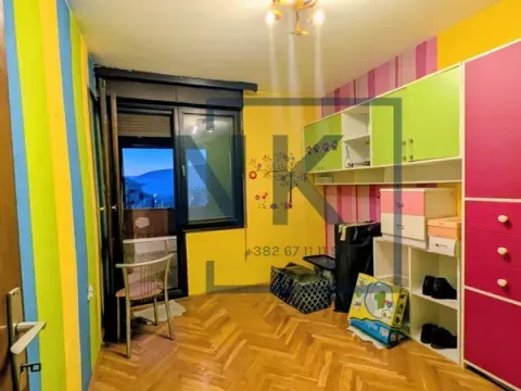 Prodaja, trosoban stan, 96m², Blok 6, Podgorica - image 5
