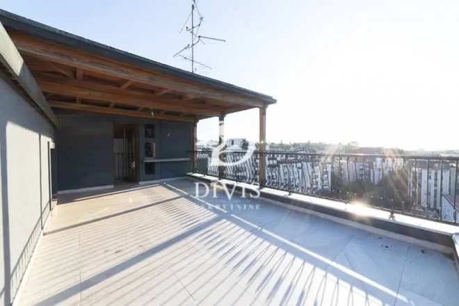 Rent, three bedroom apartment, 192m², Dorćol Sve Podlokacije, Beograd