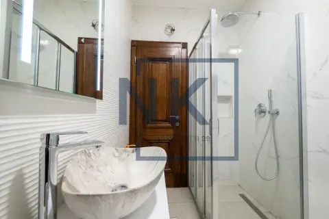 Prodaja, trosoban stan, 128m², Stari Aerodrom, Podgorica - image 4