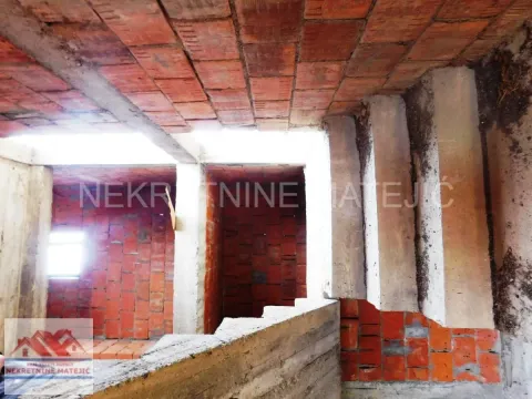 Prodaja, kuća, 250m², Maršić, Kragujevac - image 15