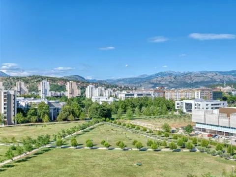 Rent, two bedroom apartment, 72m², Master Kvart, Podgorica - image 12