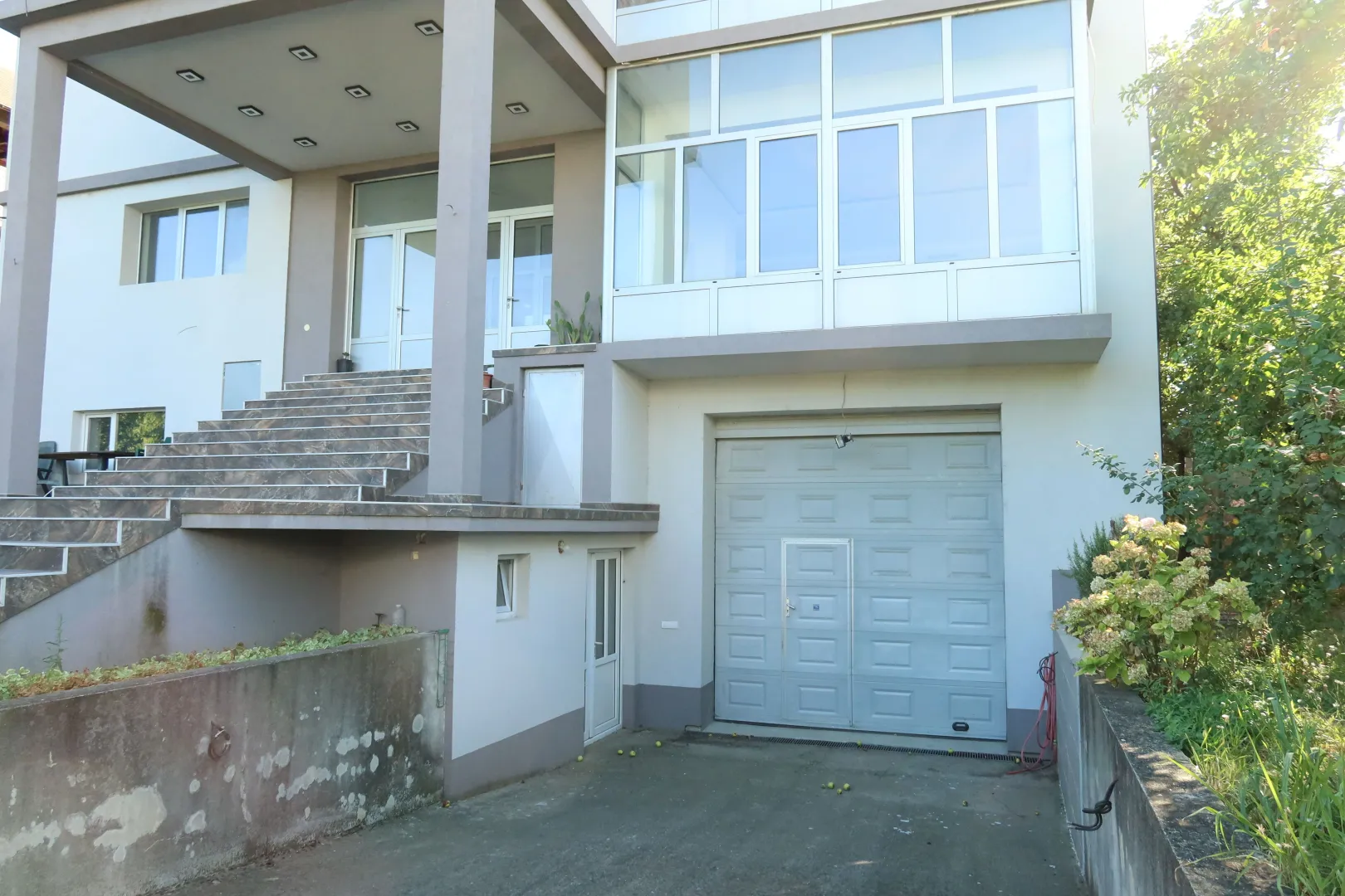 Rent, office space, 250m², Zemun Polje, Beograd