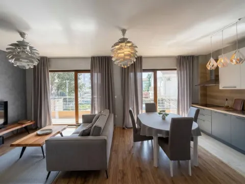 Rent, three bedroom apartment, 85m², Velji Vinogradi, Budva - image 7