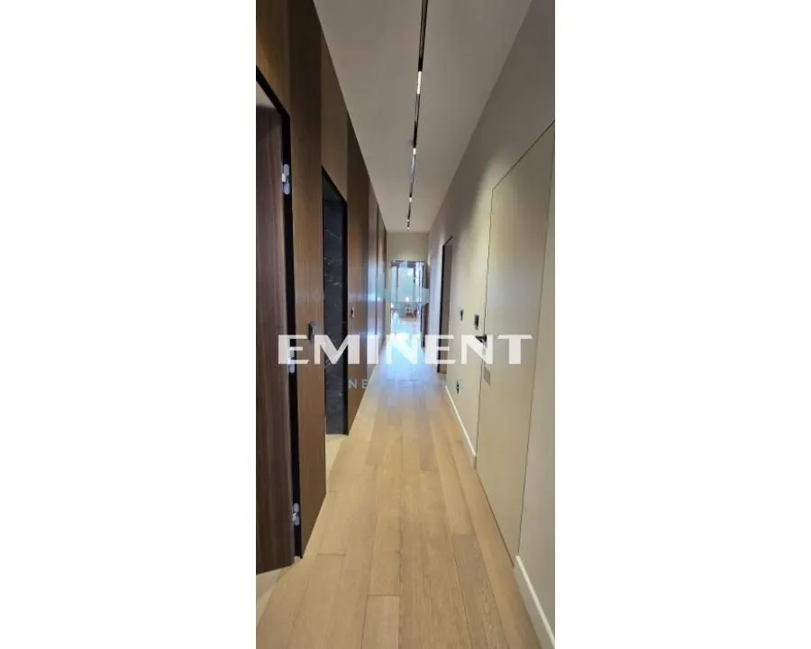 Sale, four bedroom apartment, 120m², Savski Venac, Beograd