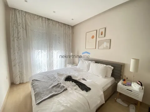 Izdavanje, jednosoban stan, 43m², City Kvart, Podgorica - image 4
