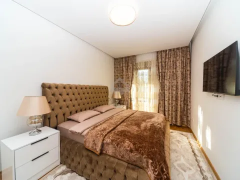 Izdavanje, dvosoban stan, 88m², Stara Varoš, Podgorica - image 6