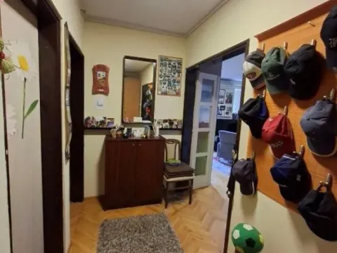 Sale, three bedroom apartment, 70m², Karaburma, Palilula Sve Podlokacije - image 8