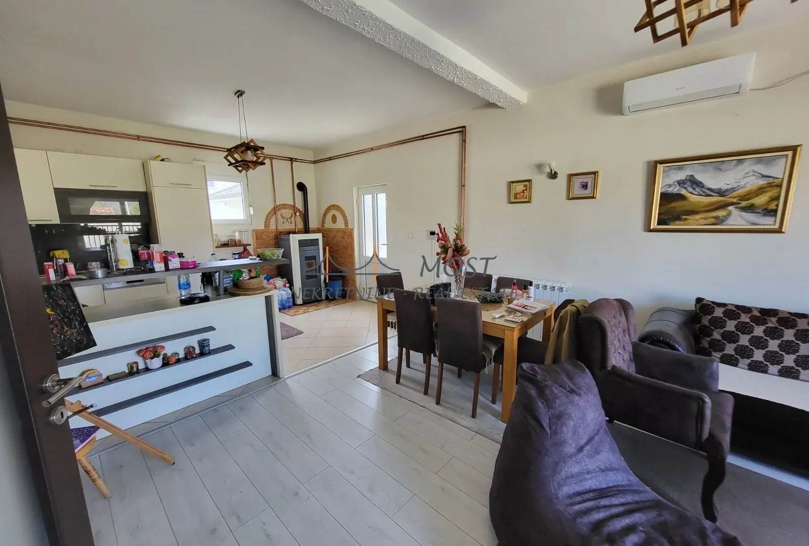 Izdavanje, kuća, 100m², Gornja Gorica, Podgorica
