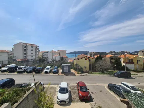 Prodaja, jednosoban stan, 52m², Bečići, Budva - image 1