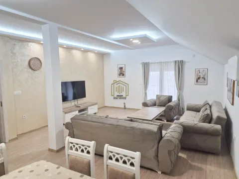 Rent, three bedroom apartment, 100m², Malo Brdo, Podgorica - image 4