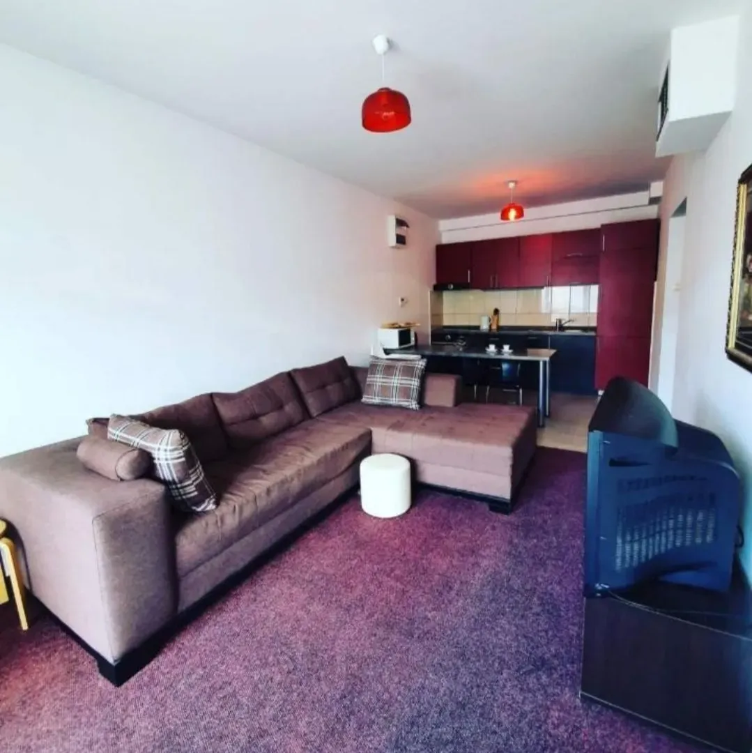 Rent, one bedroom apartment, 55m², Bečići, Budva