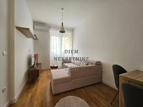 Rent, one bedroom apartment, 38m², Centar, Bar - image 15