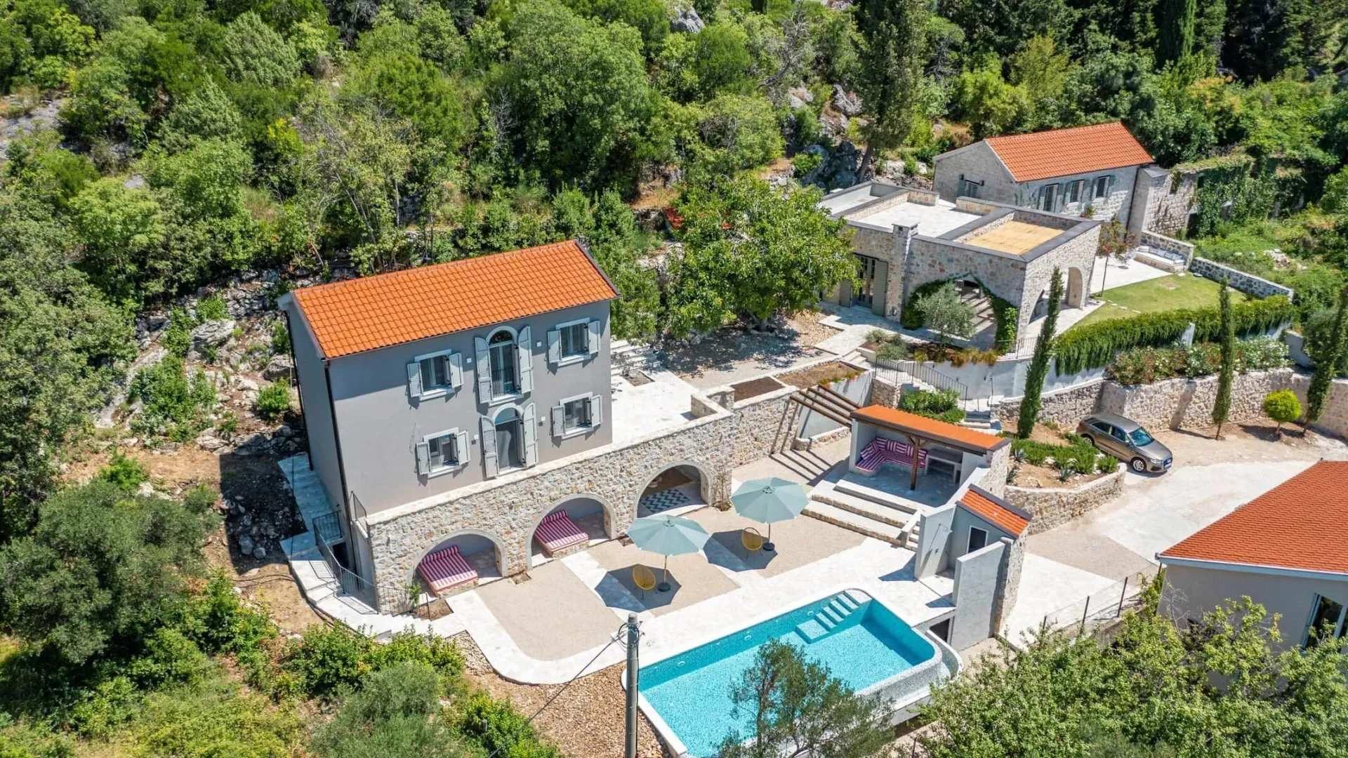 Sale, house, 350m², Trebešin, Herceg Novi