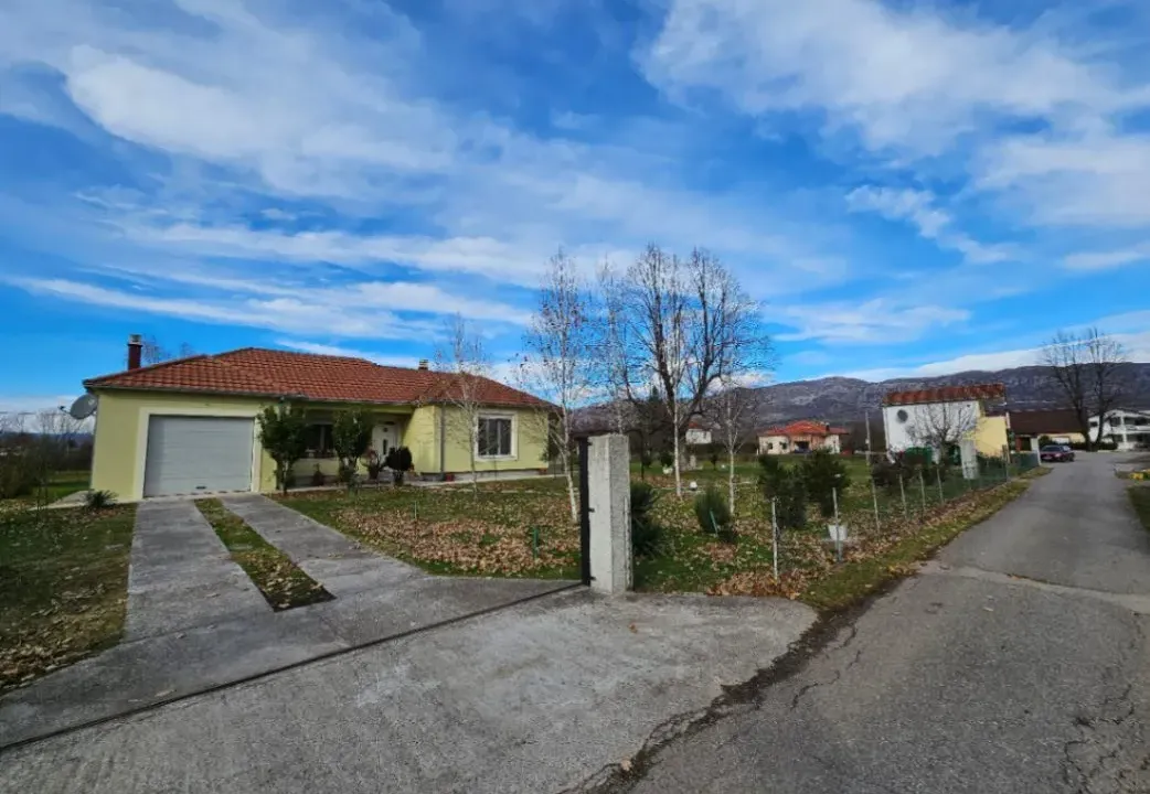 Sale, house, 201m², Kosić, Danilovgrad